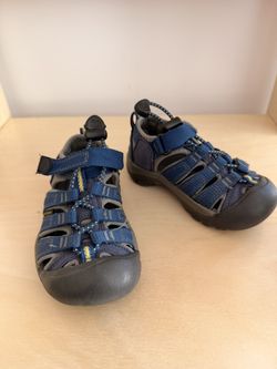 Keen Water Shoes - Size 8T