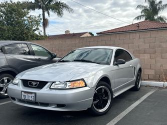 2001 Ford Mustang