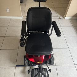 New Jazzy Elite  Mobility Wheelchair / Scooter