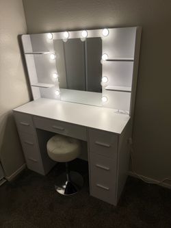 Makeup Vanity