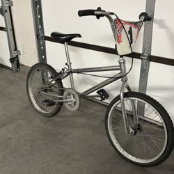 1989 GT Mach 1 BMX Race Bike