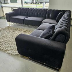AP- Luxury 3 Piece Black Sectional/ Fast Delivery - Financing 