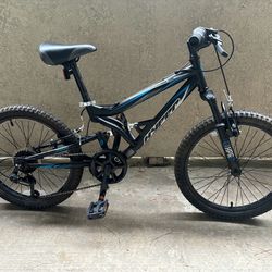 Hyper Shocker 20" Kids Bike Black/Blue Front Suspension V-Brakes Grip Shifter