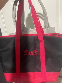 Free Trader Joe’s shopping bag