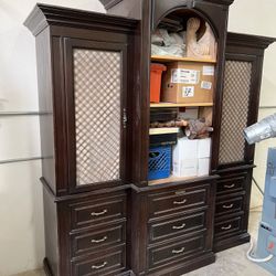 Armoire Dresser