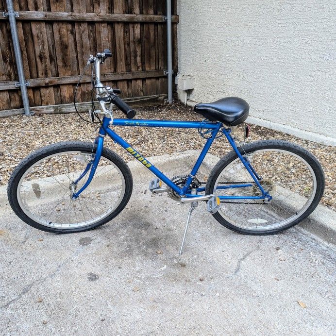 Vintage Miyata Street Winder Bike