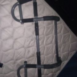 Pull Up Bar