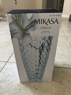 Mikasa Crystal Flower Vase