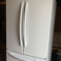 Samsung Galaxy Refrigerator/ Ice Maker French Door