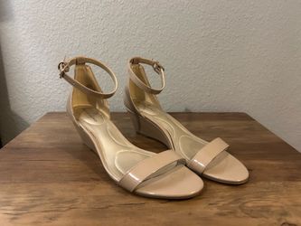 Bandolino Tan Wedge Sandals, Size 7.5
