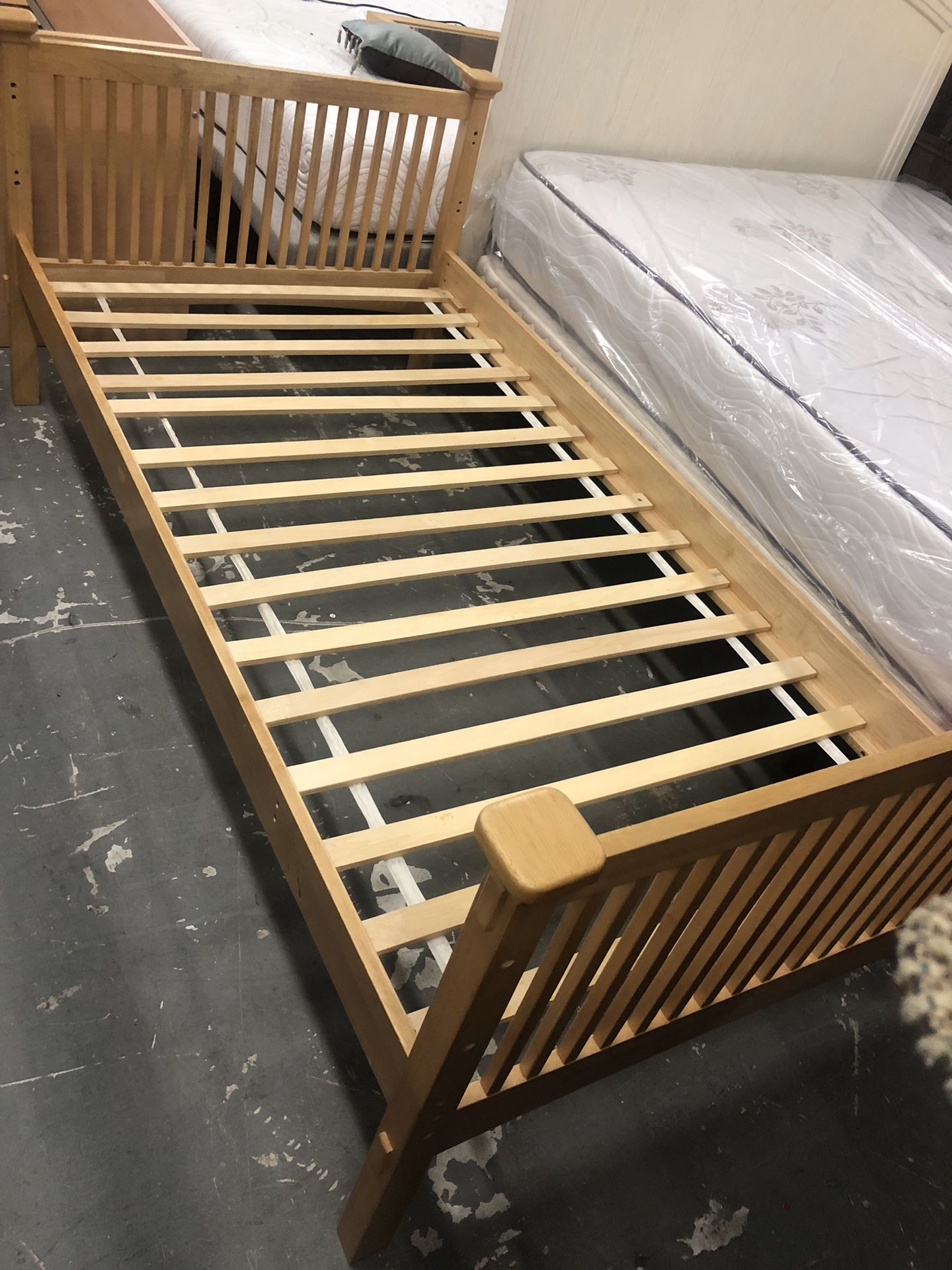 Beautiful Solid Wood Twin Size Bed