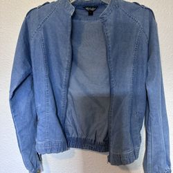 Light Jeans Jacket 