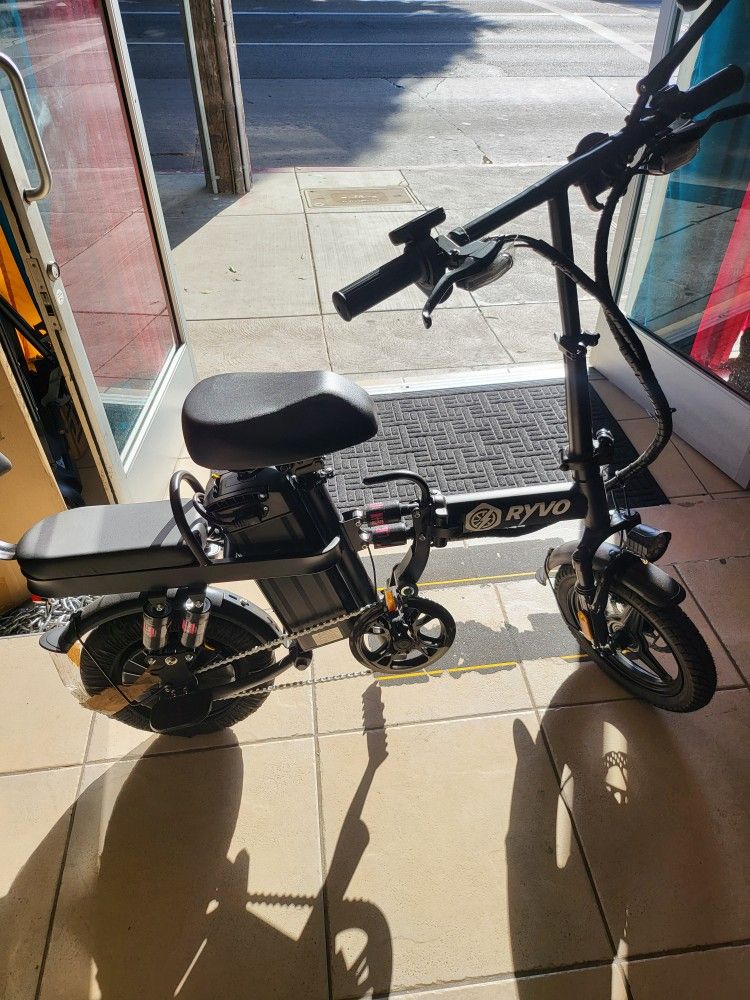 Ryvo Foldable Electric Bicycle 25mph