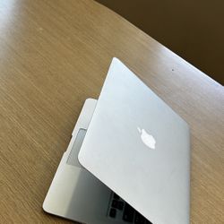 Apple MacBook Air 13” Core i5 processor 4GB RAM 256GB SSD STORAGE DRIVE $175 