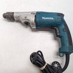 Makita Drill W/Accessories 