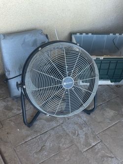 Utilitech Floor Fan