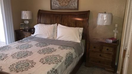 Queen Bedroom set for sale $600 OBO