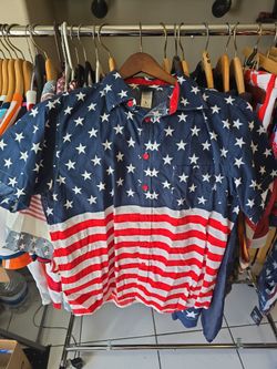 USA Red, White and Blue Stars and Stripes Shirt Size Large
