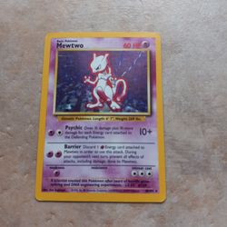 Holographic  1995 Base Set Mewtwo Pokemon Cards 