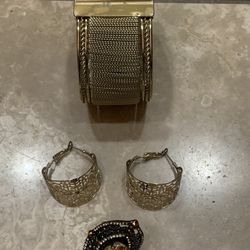 Women’s Bracelet/ Ring / Earrings 