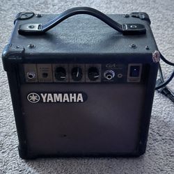 Guitar Amplifier GA-10