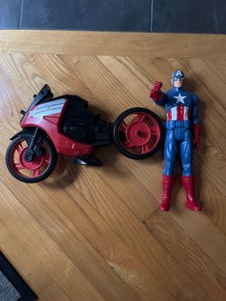 Marvel Avengers Epic World of Action — Captain America Shield-Shot Cycle playset