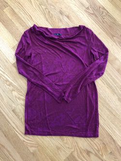Gap boat neck top (size small)