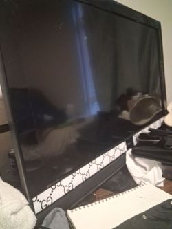Viizio 32"in and sony 46"in