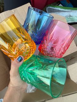 Set of 4 Colorful Faceted Acrylic Tumblers