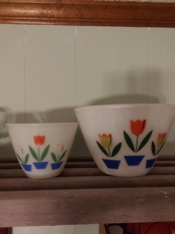 Vintage Anchor Hocking FireKing Tulip Bowls, Mid Century Splashproof Mixing Bowls,