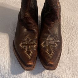 Ladies Boots Size 9M