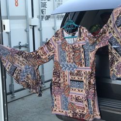 Groovy Cool Size 2X Wings at the Elbow Stretch Polyester Blouse