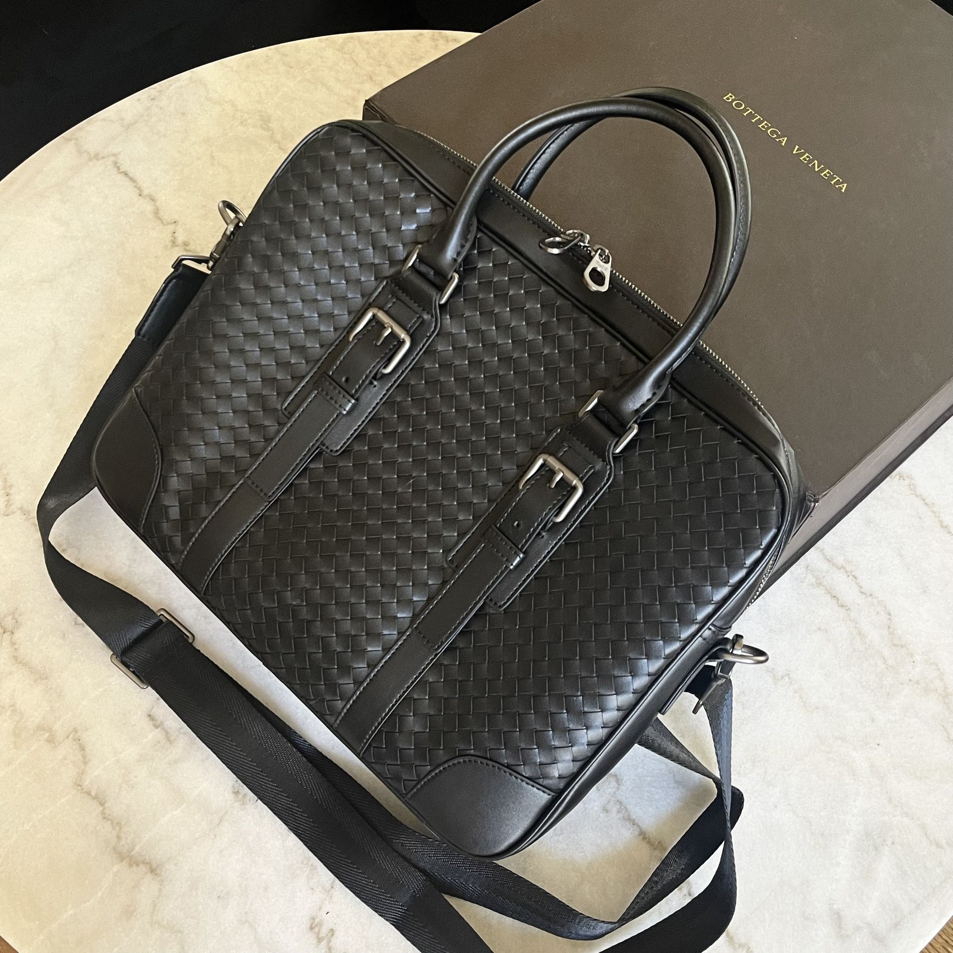 Bottega Veneta Intrecciato Black Briefcase 💼Woven Leather Laptop Bag Messenger