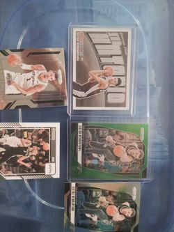 5 card lot Victor Wemby, one rookie