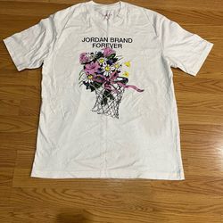 Air Jordan T shirt size SMALL