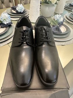 Men’s dress shoes
