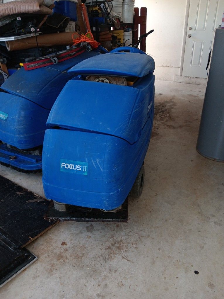 Floor Scrubber Machine