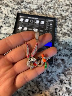 10k diamond pendant
