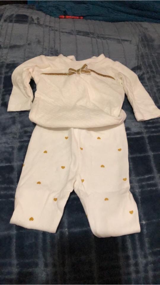 Bodysuits & leggins Size 3m $3 Good condition