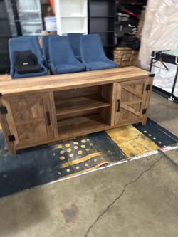TV stand new