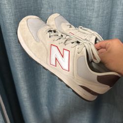 New balance shoes