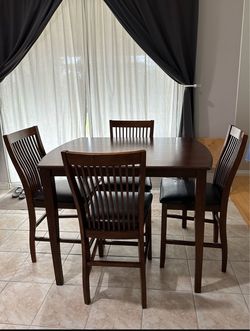 Dining set