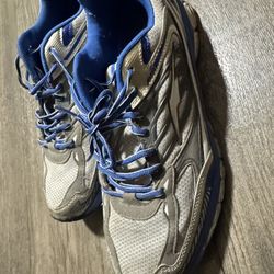 Size 13 Reebok Gym Shoes 