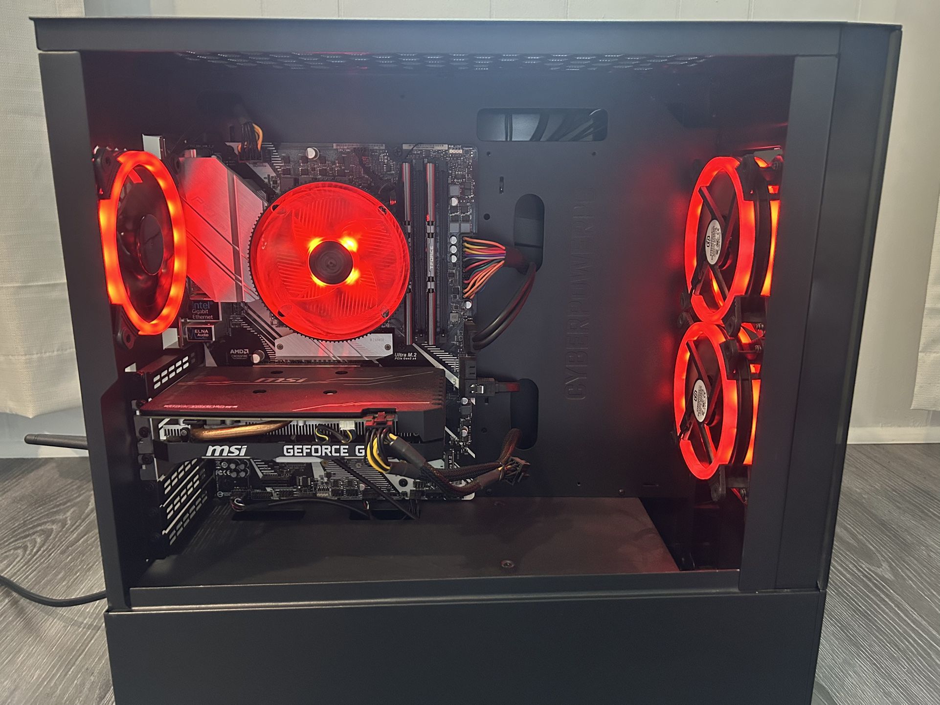 Cyberpower Gaming PC (Willing To Include My 144hz Monitor)