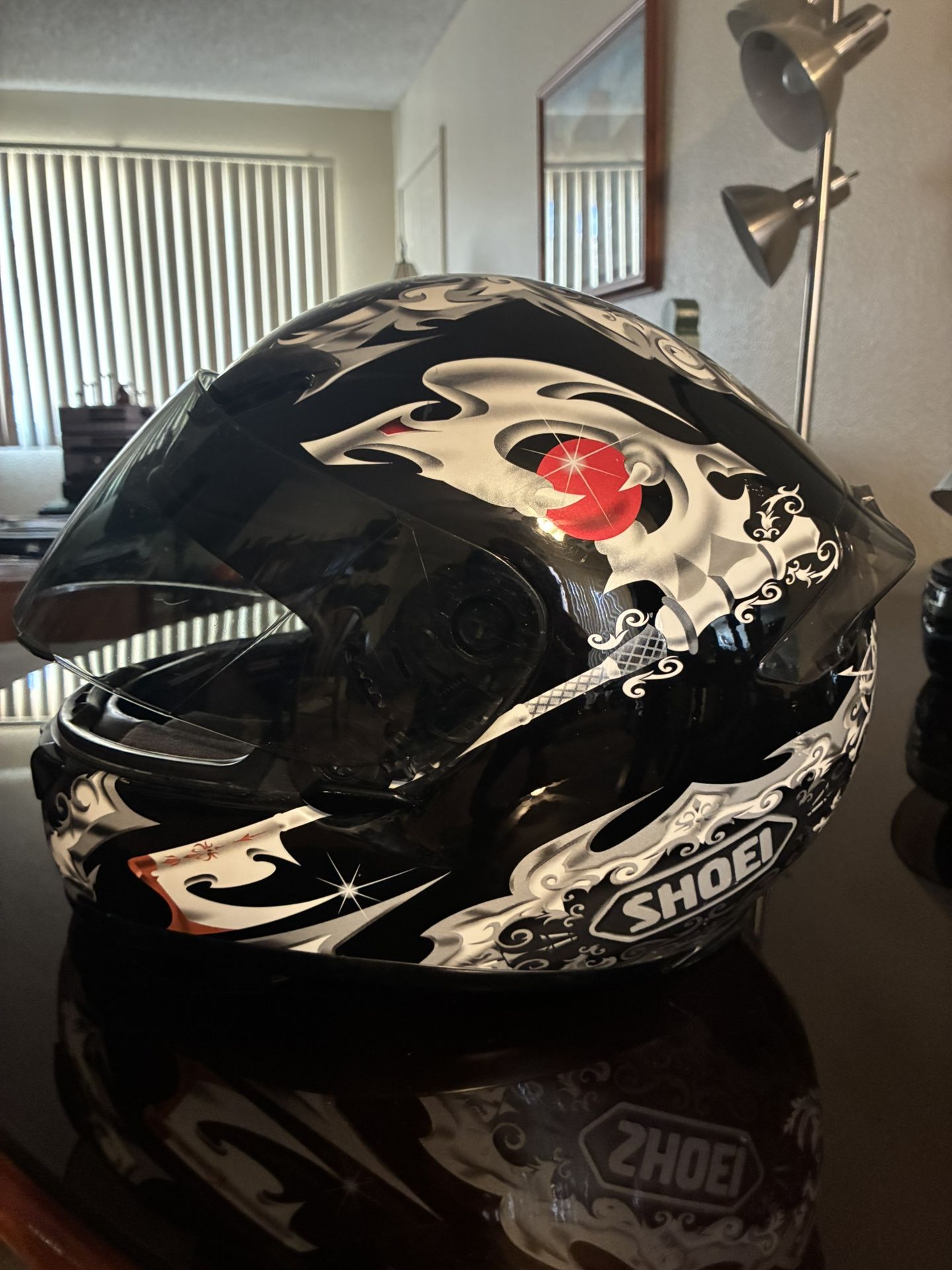 Large Shoei ( Collector) Helmet.π΄π