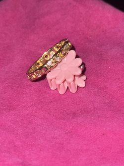 18kt Women’s Gold And Diamond Ring