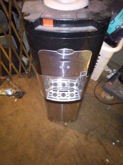 Viva water dispenser