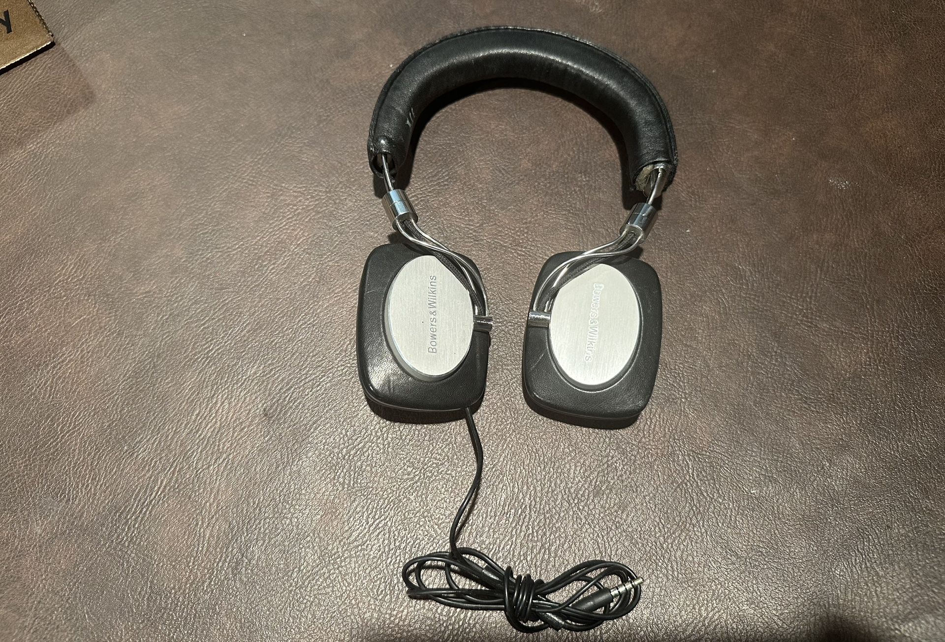 Bowers and Wilkins wired headphones