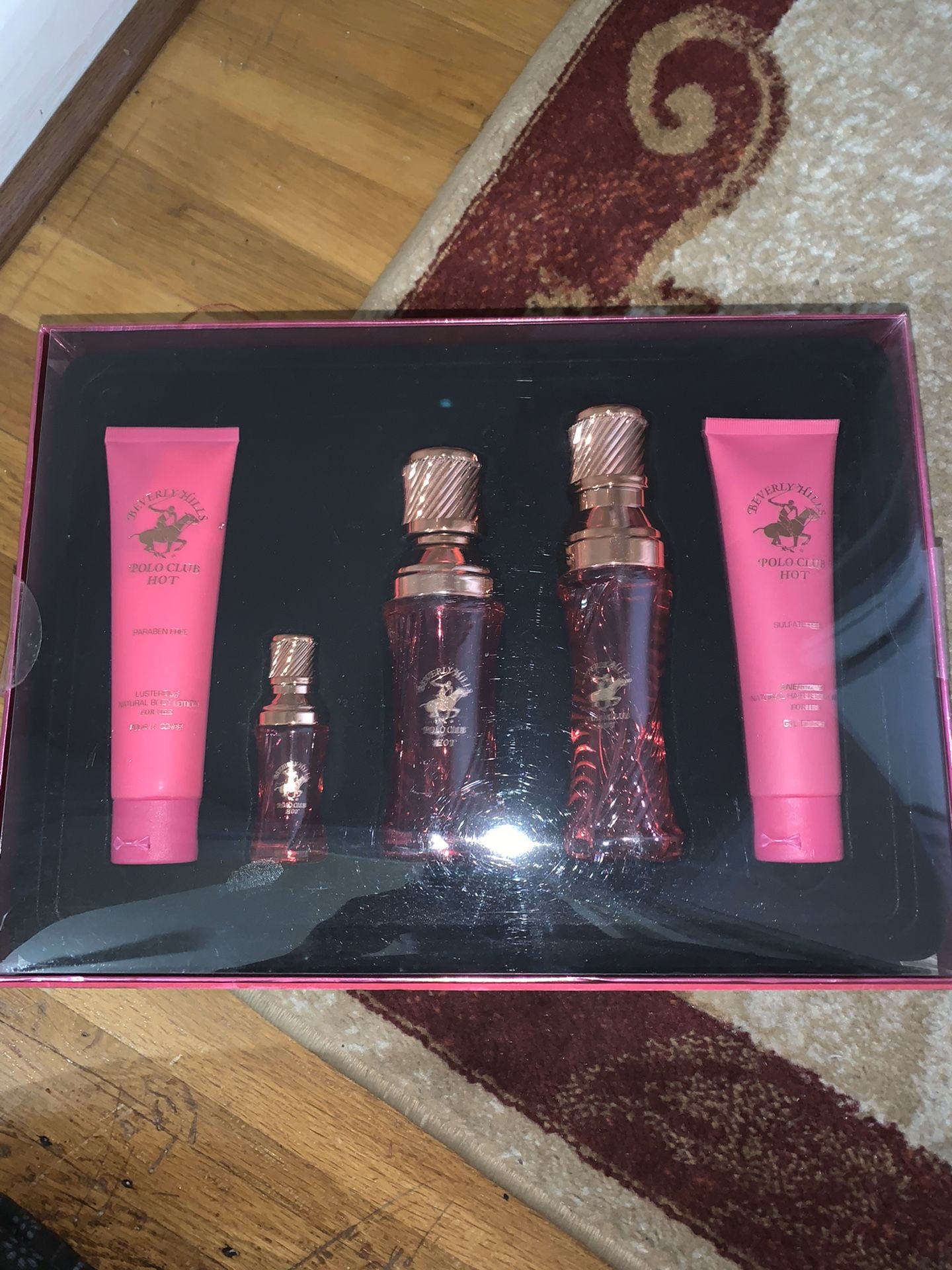 Ladies perfume set new