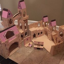 Melissa doug princess best sale castle wooden dollhouse furniture